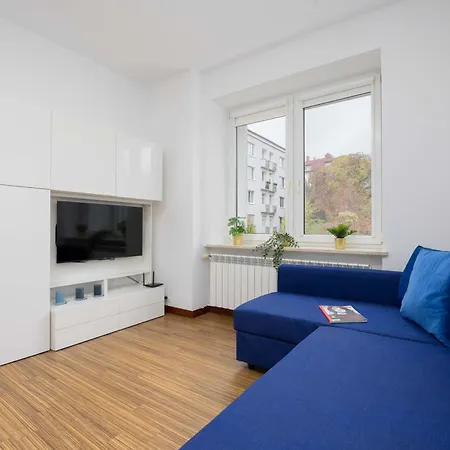 Mokotow Modern With Desk For Remote Work By Renters Warsaw