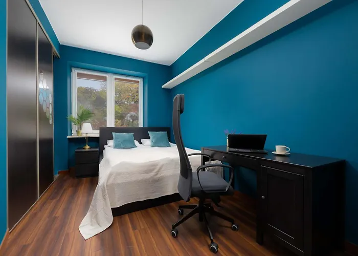 Mokotow Modern With Desk For Remote Work By Renters Lejlighed